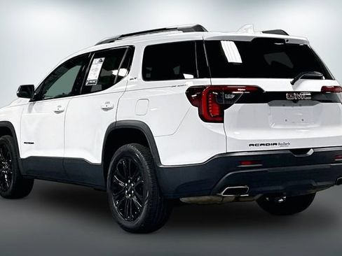 Used 2022 GMC Acadia SLT w/ Elevation Edition FWD image 6
