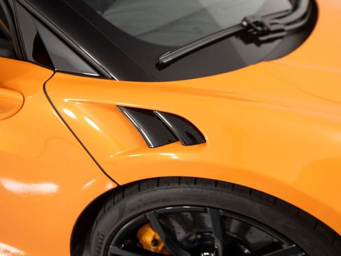 Used 2025 McLaren Artura Spider image 40
