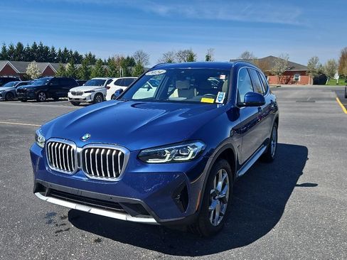 Used 2024 BMW X3 xDrive30i w/ Convenience Package AWD/4WD image 4