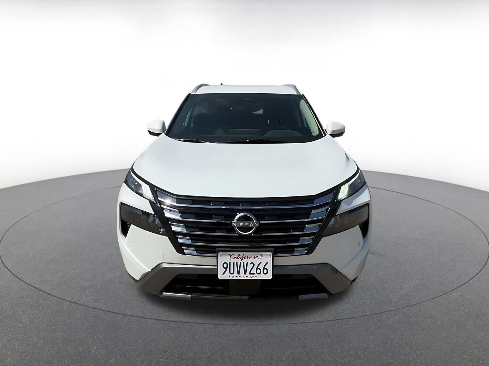 Used 2026 Nissan Rogue SL AWD/4WD image 4