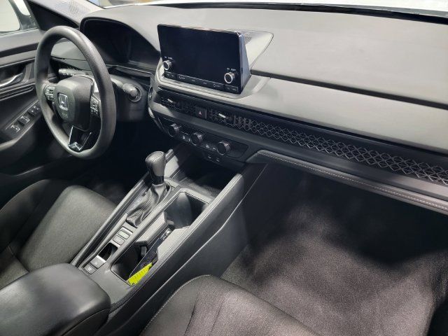 Used 2023 Honda Accord EX image 16