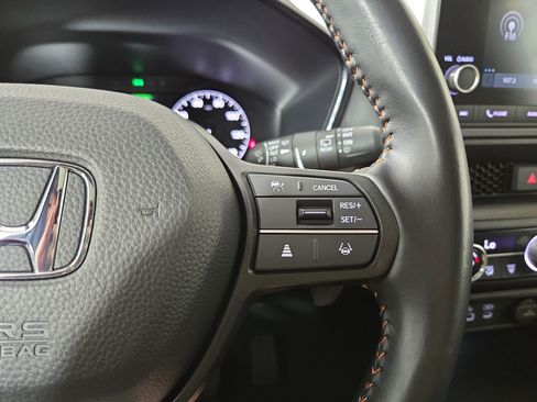 Used 2025 Honda CR-V Sport image 17