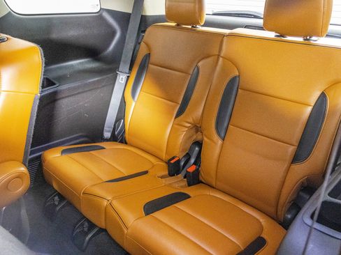 Used 2019 GMC Acadia SLT image 38