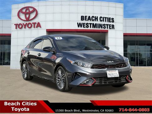 Used 2024 Kia Forte GT-Line w/ GT-Line Premium Package image 2