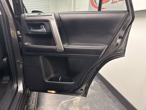 Used 2016 Toyota 4Runner SR5 Premium AWD/4WD image 12