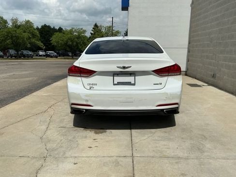 Used 2015 Hyundai Genesis 3.8 AWD/4WD image 14