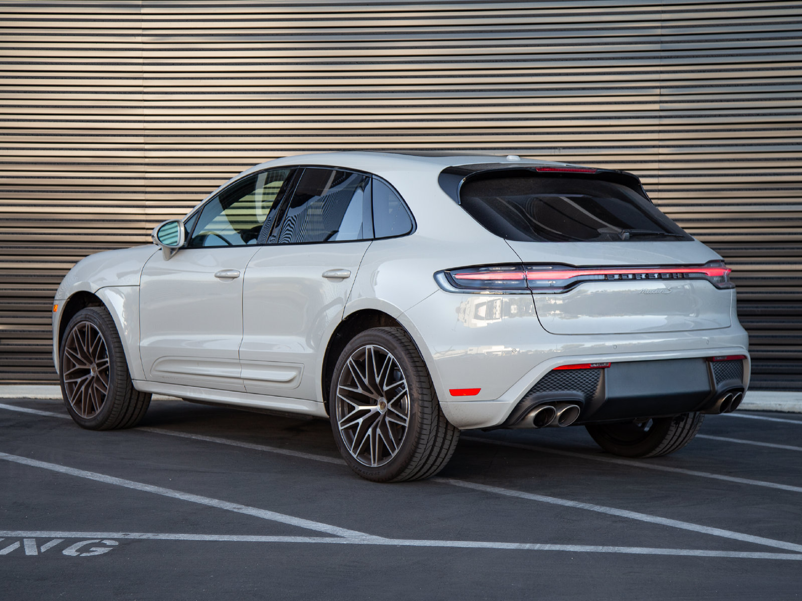 Certified 2026 Porsche Macan S AWD/4WD image 3