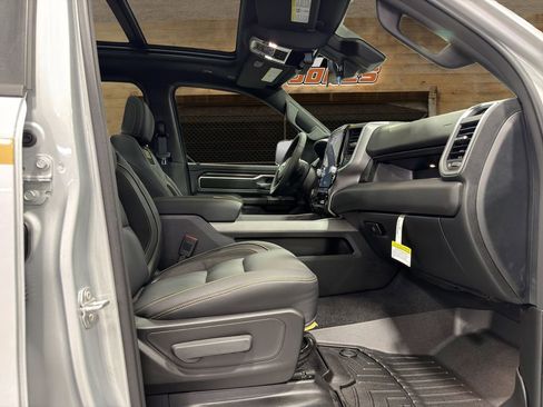 New 2026 RAM 1500 Big Horn AWD/4WD image 16