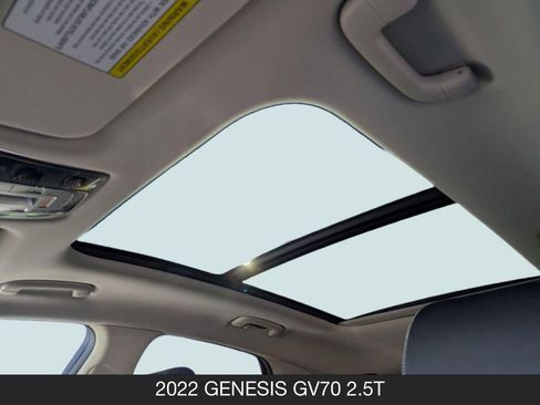 Used 2022 Genesis GV70 2.5T w/ Advanced Package image 21