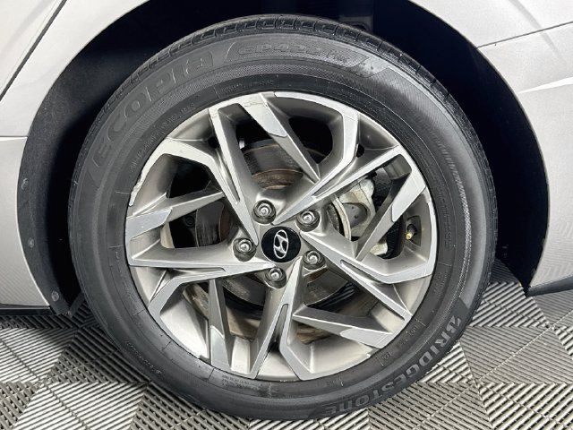 Used 2021 Hyundai Sonata SEL w/ Preferred Accessory Package FWD image 34