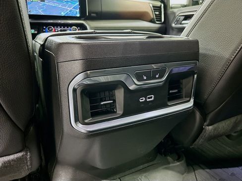 Used 2024 GMC Sierra 2500 Denali w/ Denali Reserve Package image 27