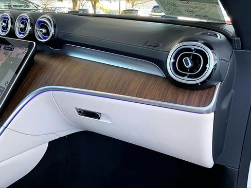 Certified 2024 Mercedes-Benz CLE 300 4MATIC Coupe image 18