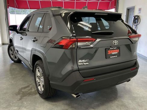 Used 2025 Toyota RAV4 XLE w/ Convenience Package image 5