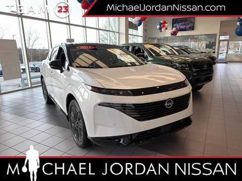 New 2025 Nissan Murano Platinum w/ Cargo Package image 1