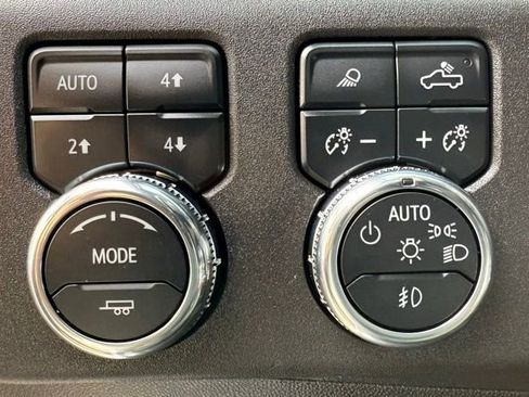 Used 2023 GMC Sierra 1500 SLT w/ SLT Premium Package image 29