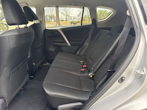 Used 2016 Toyota RAV4 LE image 23