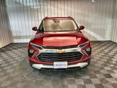 Used 2024 Chevrolet TrailBlazer LT w/ LT Cold Weather Package image 3