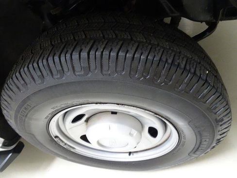 Used 2019 Ford F250 XL w/ Power Equipment Group image 8