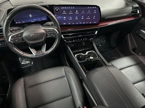 Used 2025 Chevrolet Traverse Z71 image 13