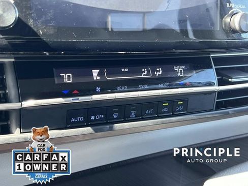 Used 2024 Toyota Sienna LE image 25