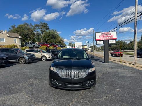 Used 2013 Lincoln MKX FWD image 8