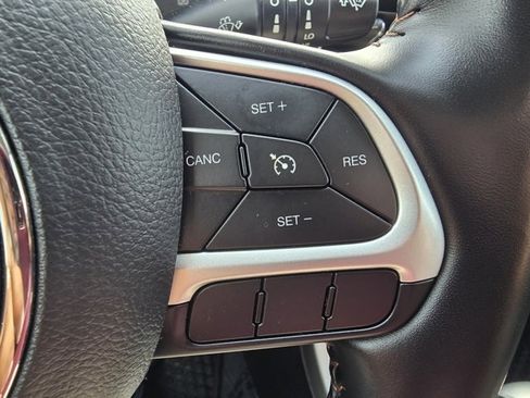 Used 2020 Jeep Compass Latitude w/ Popular Equipment Group image 11