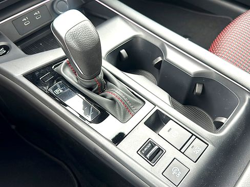 New 2026 Nissan Sentra SR w/ Floor Mat Package FWD image 24