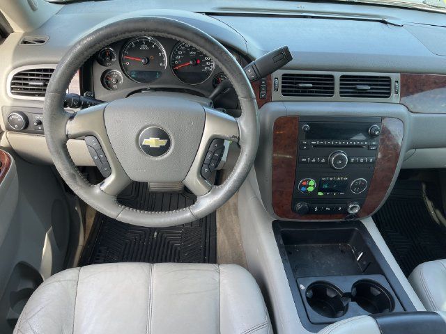 Used 2014 Chevrolet Tahoe LT RWD image 10