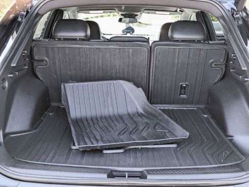 Certified 2024 Chevrolet Equinox EV LT FWD image 25