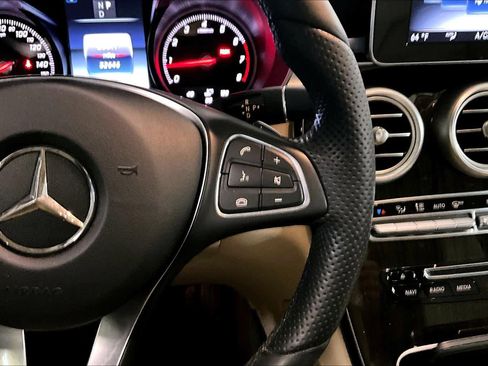 Used 2017 Mercedes-Benz GLC 300 4MATIC image 25