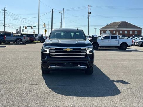 Certified 2024 Chevrolet Silverado 1500 High Country w/ High Country Premium Package AWD/4WD image 9