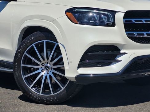 Used 2022 Mercedes-Benz GLS 450 4MATIC image 9
