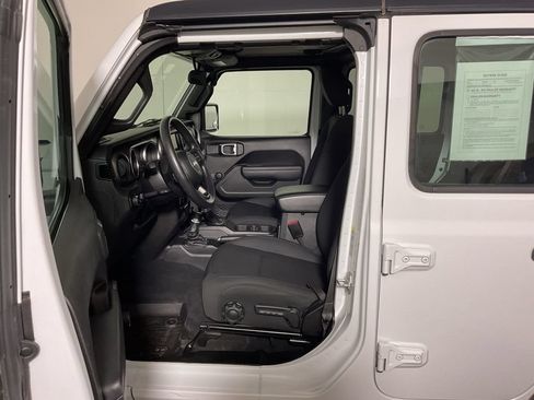 Used 2023 Jeep Wrangler Unlimited Sport AWD/4WD image 19