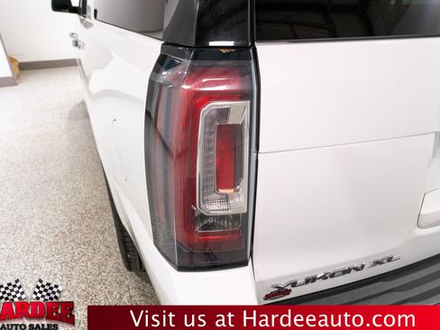Used 2019 GMC Yukon XL SLT AWD/4WD image 9