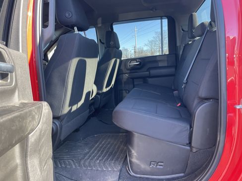 Used 2022 Chevrolet Silverado 2500 Custom w/ Snow Plow Prep/Camper Package image 25