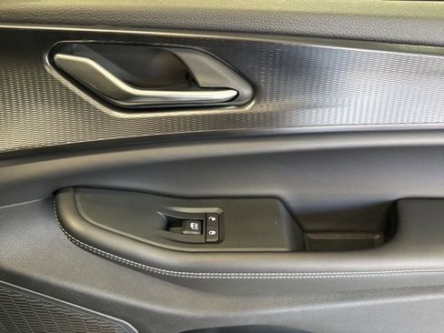 New 2025 Jeep Grand Cherokee Altitude image 53