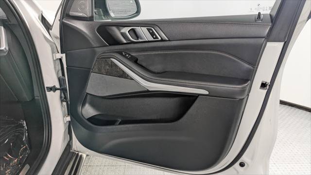 Used 2025 BMW X5 sDrive40i RWD image 23