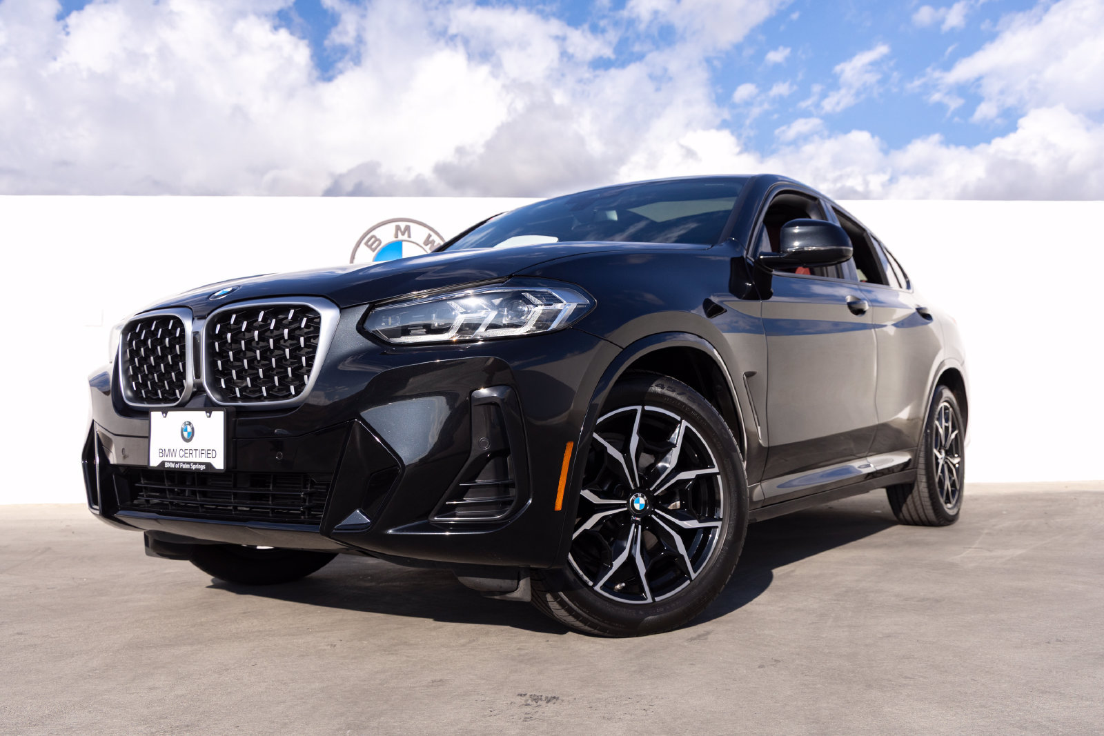 Certified 2024 BMW X4 xDrive30i w/ M Sport Package AWD/4WD image 8