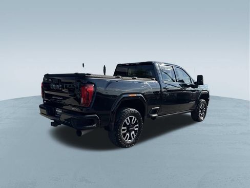 Used 2022 GMC Sierra 2500 AT4 w/ AT4 Premium Plus Package AWD/4WD image 8