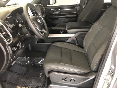 Used 2022 RAM 1500 Big Horn AWD/4WD image 7