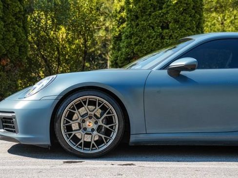 Used 2020 Porsche 911 Carrera 4S AWD/4WD image 11