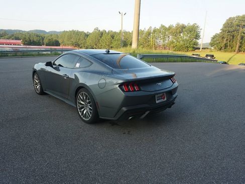 Used 2026 Ford Mustang Premium RWD image 17