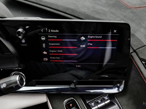 Used 2023 Chevrolet Corvette Z06 w/ Z07 Performance Package image 91