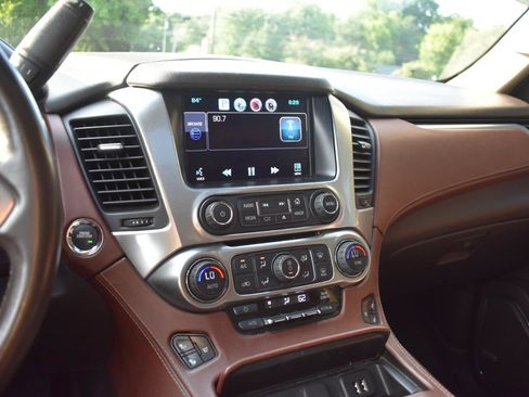 Used 2015 Chevrolet Tahoe LTZ RWD image 32