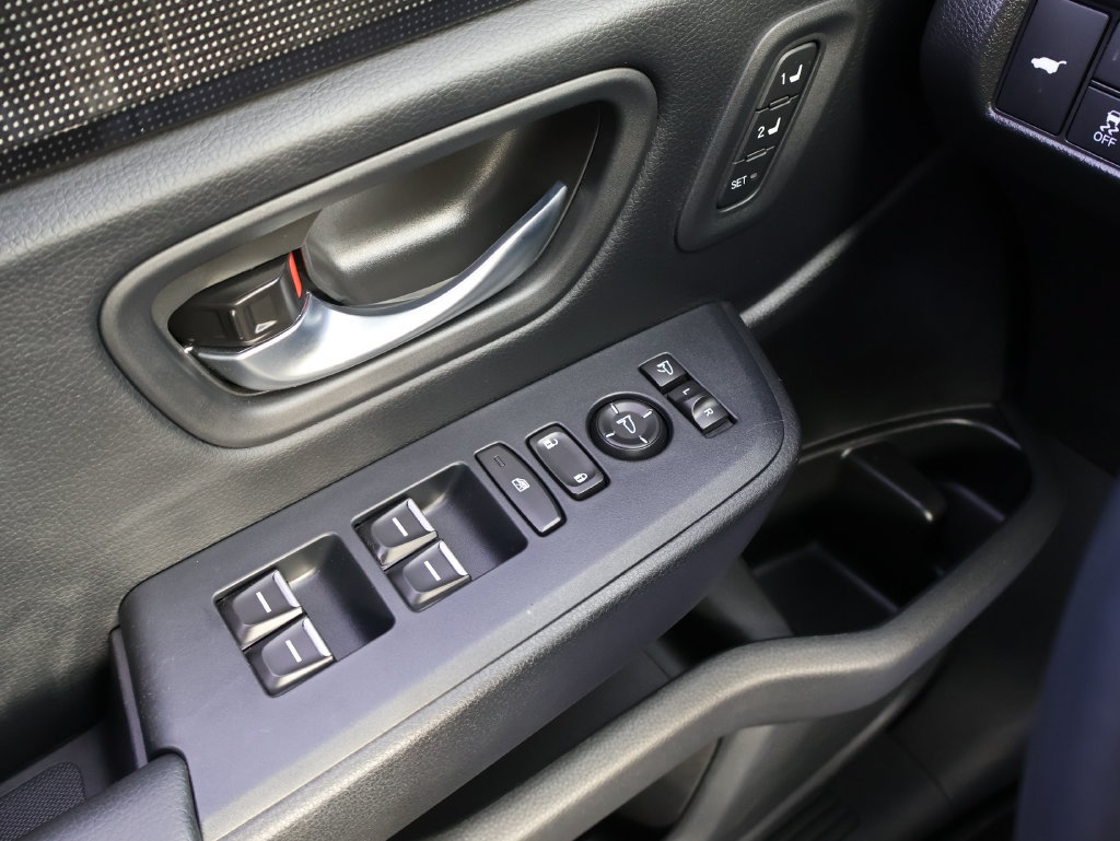 Used 2025 Honda Pilot Black Edition image 35