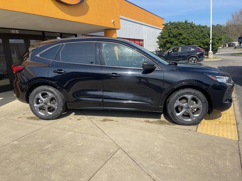 Used 2024 Ford Escape ST-Line image 3