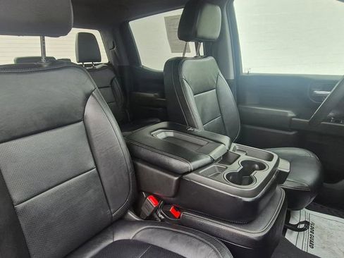 Used 2020 Chevrolet Silverado 1500 Custom w/ Custom Value Package AWD/4WD image 4