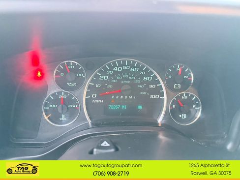 Used 2017 Chevrolet Express 3500 LT w/ LT Preferred Equipment Group RWD image 15