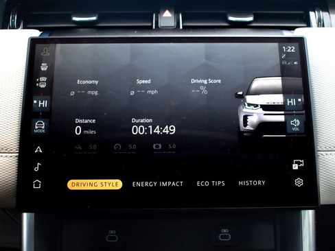 Used 2025 Land Rover Discovery Sport Dynamic SE image 29