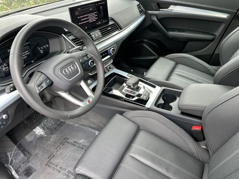 Used 2025 Audi Q5 Prestige w/ Prestige Package AWD/4WD image 11